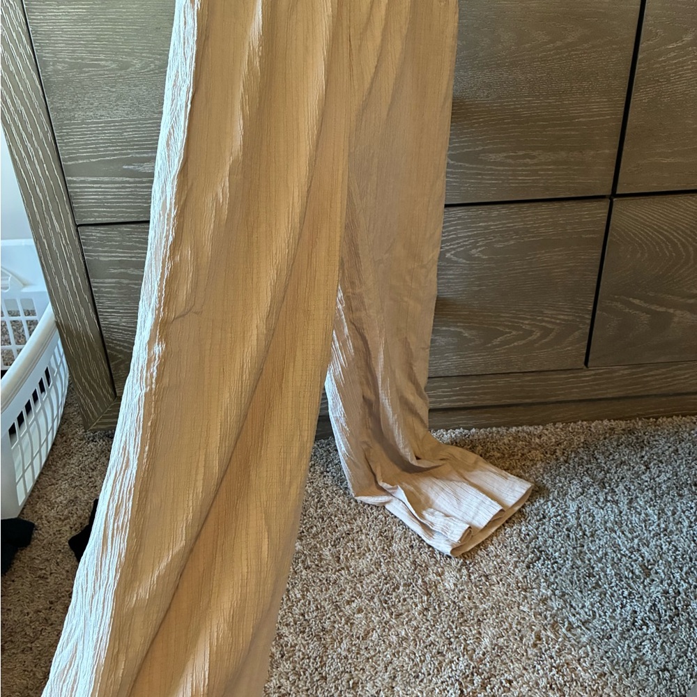 SHEIN Cream Textured Fabric